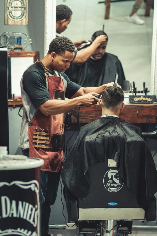 The Ultimate Guide to Creating a Cutting-Edge Barber Shop App
